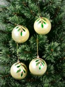 4x Champagne Pearl Holly & Berry Whimsical Signature Baubles | 80mm