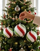 3x Dynamic White Signature Heritage Glitter Swirl Ball Bauble | 12cm