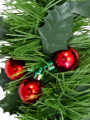 Holly Leaf & Red Metallic Berry Clusters Pine Christmas Tinsel Garland - 5m