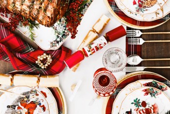 Bon Bons Christmas Table