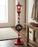 1.5m Animated Santa Snow Globe & Wreath Indoor Christmas Musical Lamp Post
