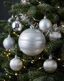 32x Lustrous Silver Essential & Grand Mixed Finish Ball Bauble | 60mm & 15cm
