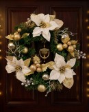 45cm Christmas Wreath With White Poinsettia, Mistletoe, Berries & Gold Baubles