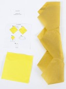 12x 29cm Traditional Santa With Origami Gift Recyclable Cracker Bon Bons