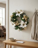 45cm Christmas Wreath With White Poinsettia, Mistletoe, Berries & Gold Baubles