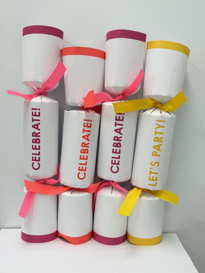 50x Celebrate & Let's Party Christmas Bon Bons (Crackers) | Multi Size Pack