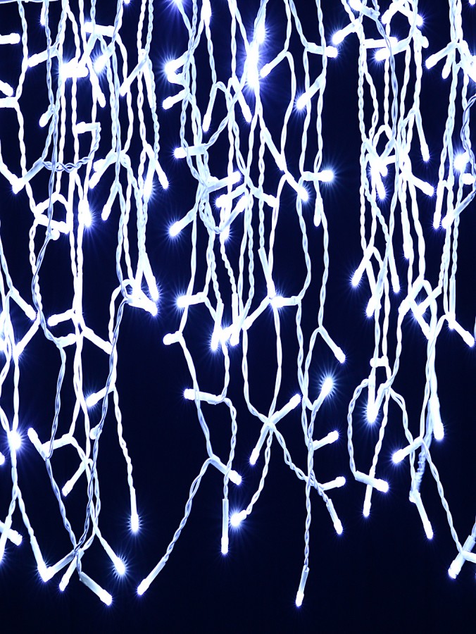1008 Cool White LED 50m Icicle Light