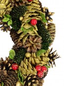 Natural Wreath Decoration With Gold Highlights - 35cm