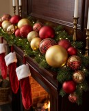 1.8m Red & Gold Glitter Detailed Large Display Bauble Swag Garland