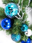 Pre-Decorated Blue & Silver Bauble Wreath - 36cm