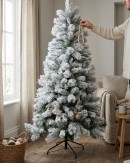 1.8m Yukon Winter Heavily Flocked Tree | 599 Tips & Hinged Branches