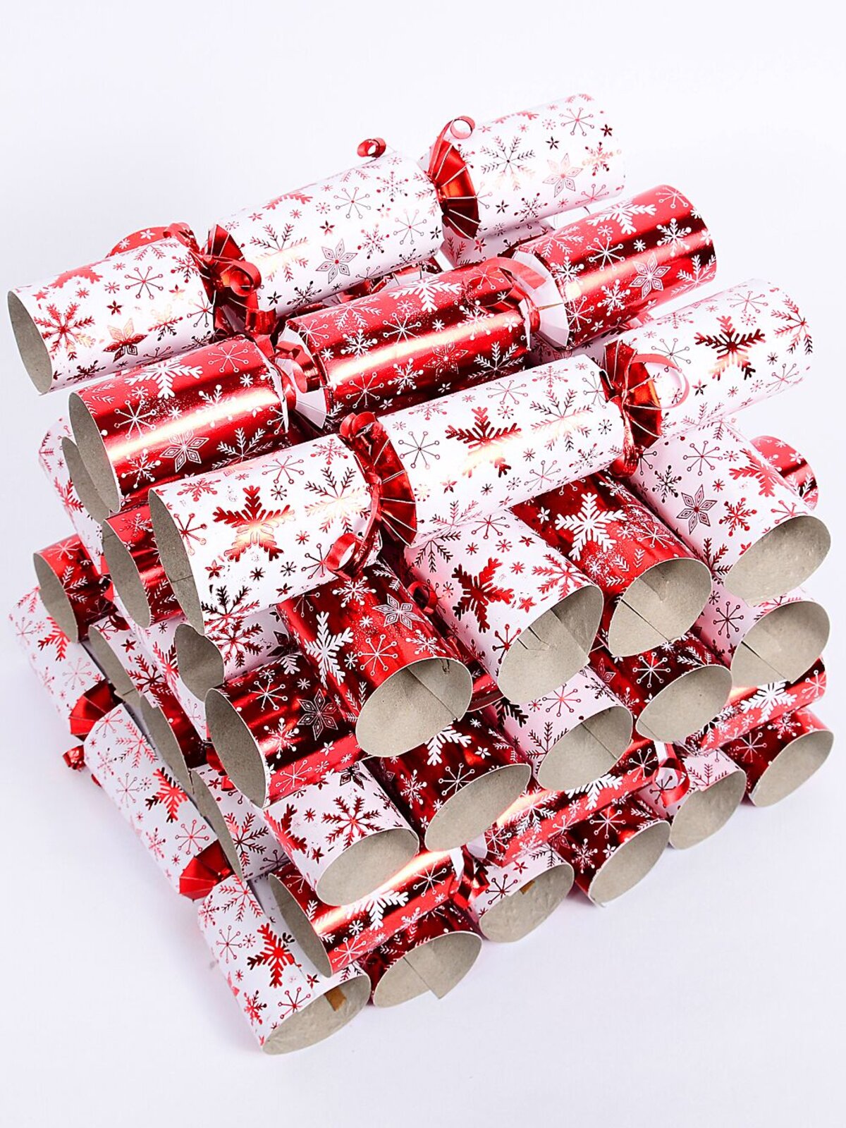 100 x 24cm Red & White Multi Style Snowflakes Small Christmas Bon Bons — image 2