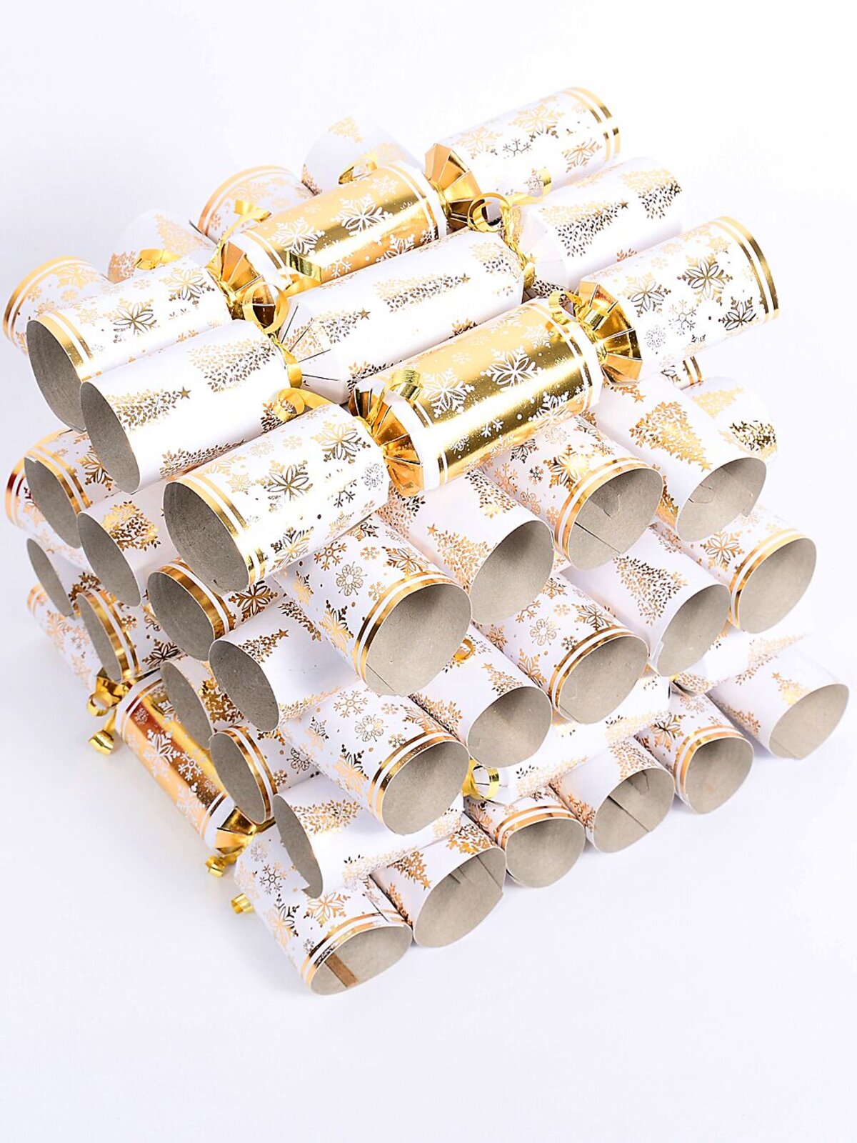 100 x 24cm Shiny Gold & White Christmas Trees & Snowflakes Small Bon Bons — image 2