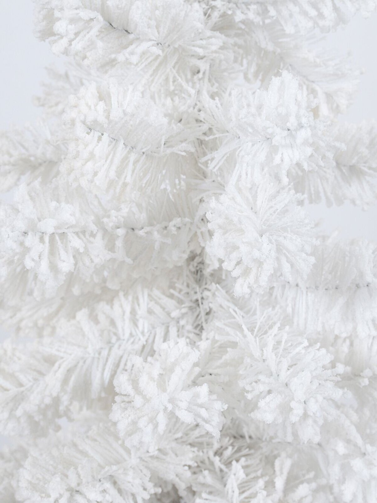 1.5m Slim White Foxtail Lightly Flocked Christmas Tree With 212 Fir Tips — image 5
