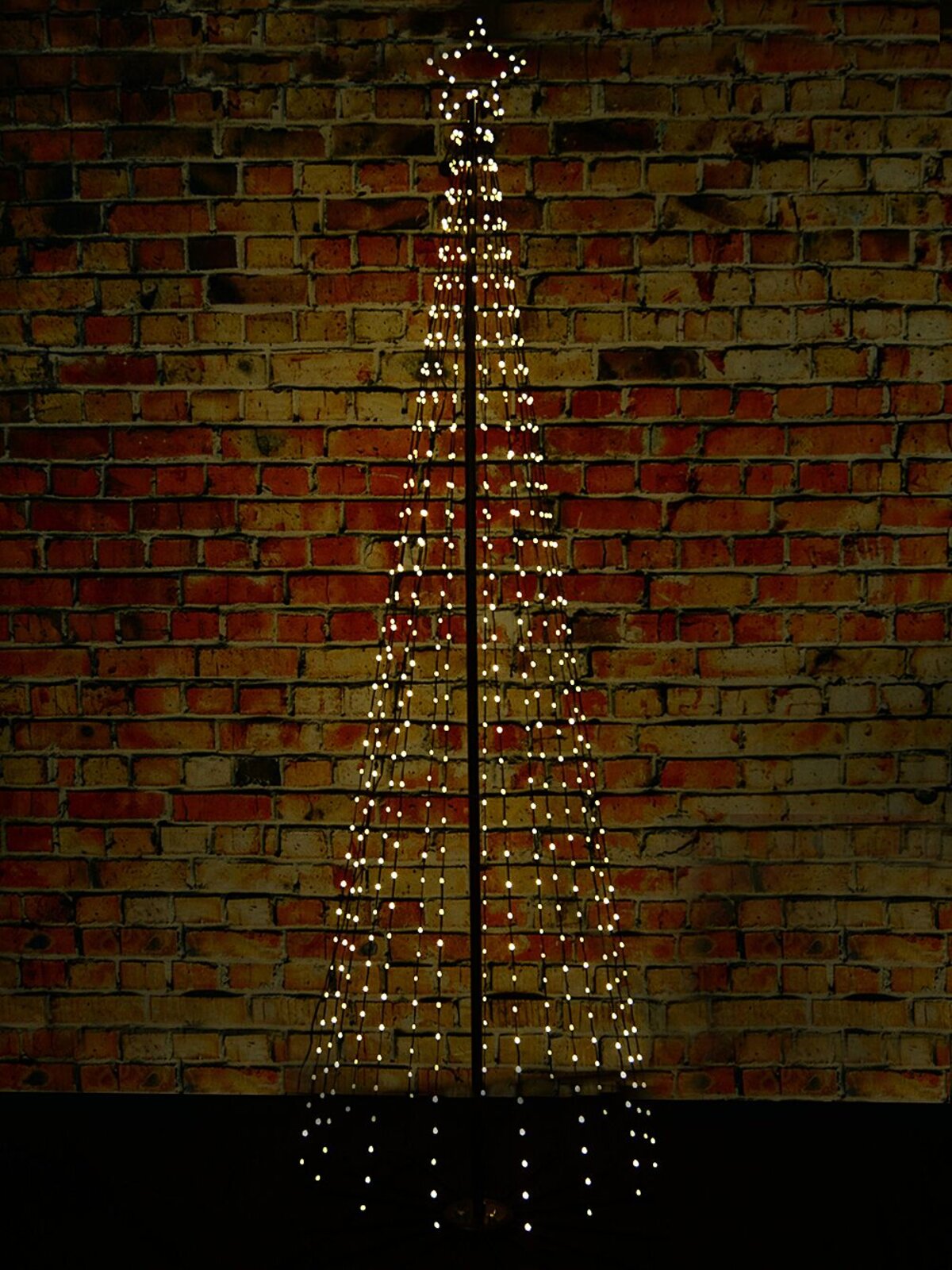 2.1m Aurora Dynamic Dual Colour LED Outdoor Conical Tree | 580 Lights — image 10