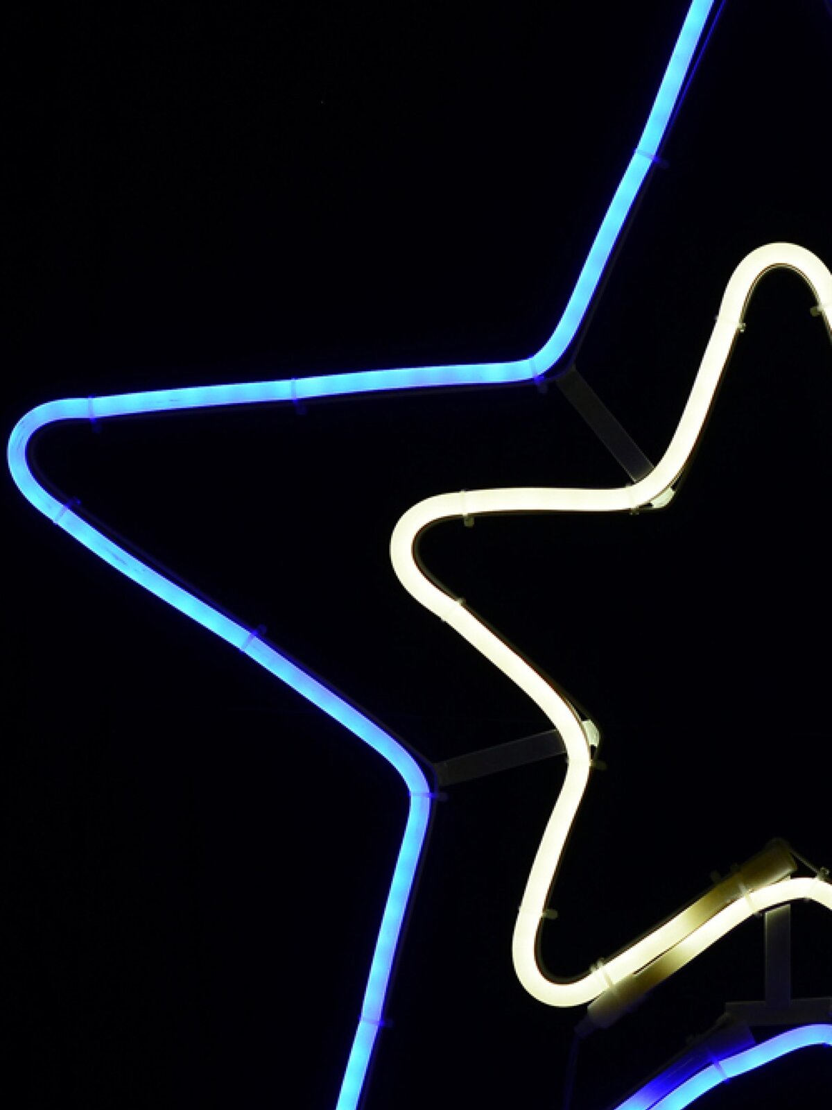 Blue & Cool White Christmas Stars Neon Christmas Light Silhouette - 63cm — image 5