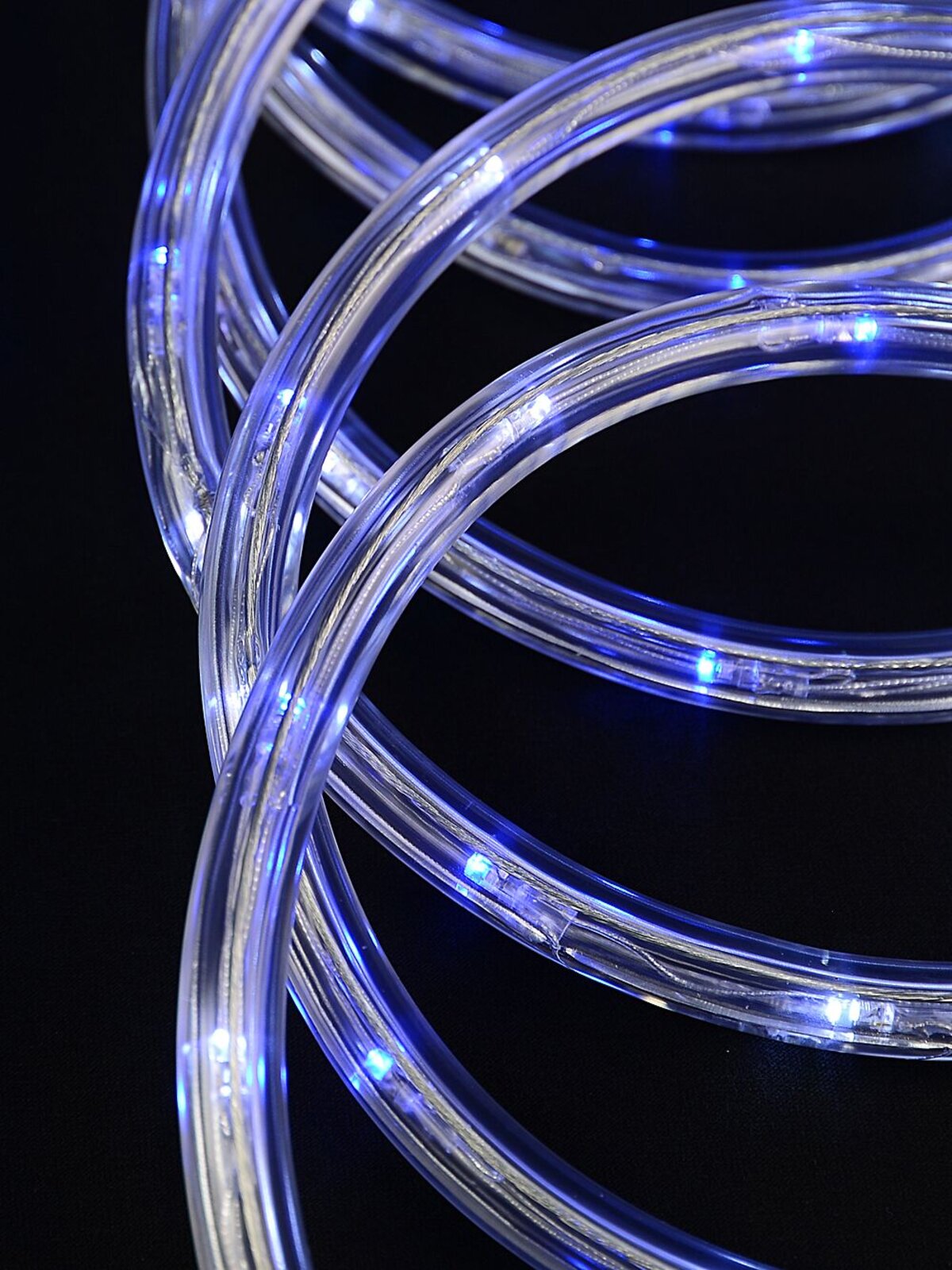 Blue & Cool White LED Outdoor Christmas Rope Light - 10m — image 4