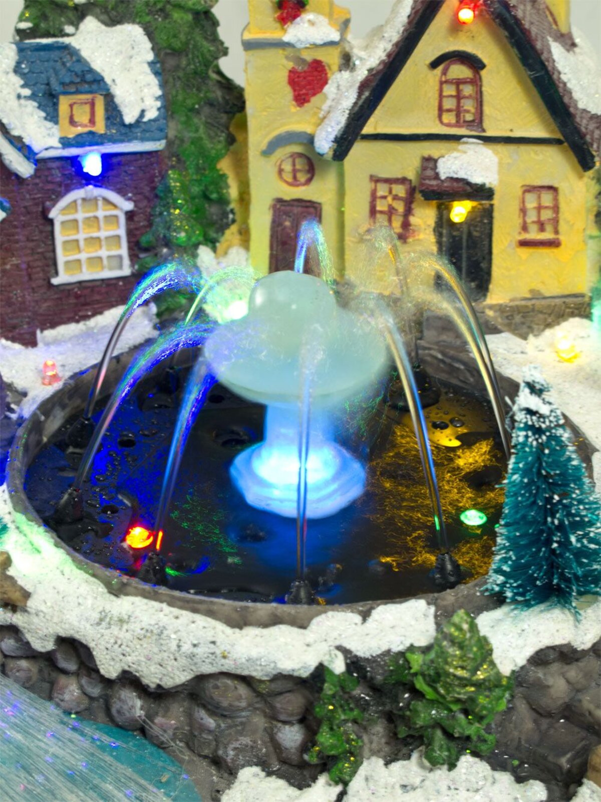 Illuminated & Animated Town Scene With Water Fountain Ornament - 27cm — image 4