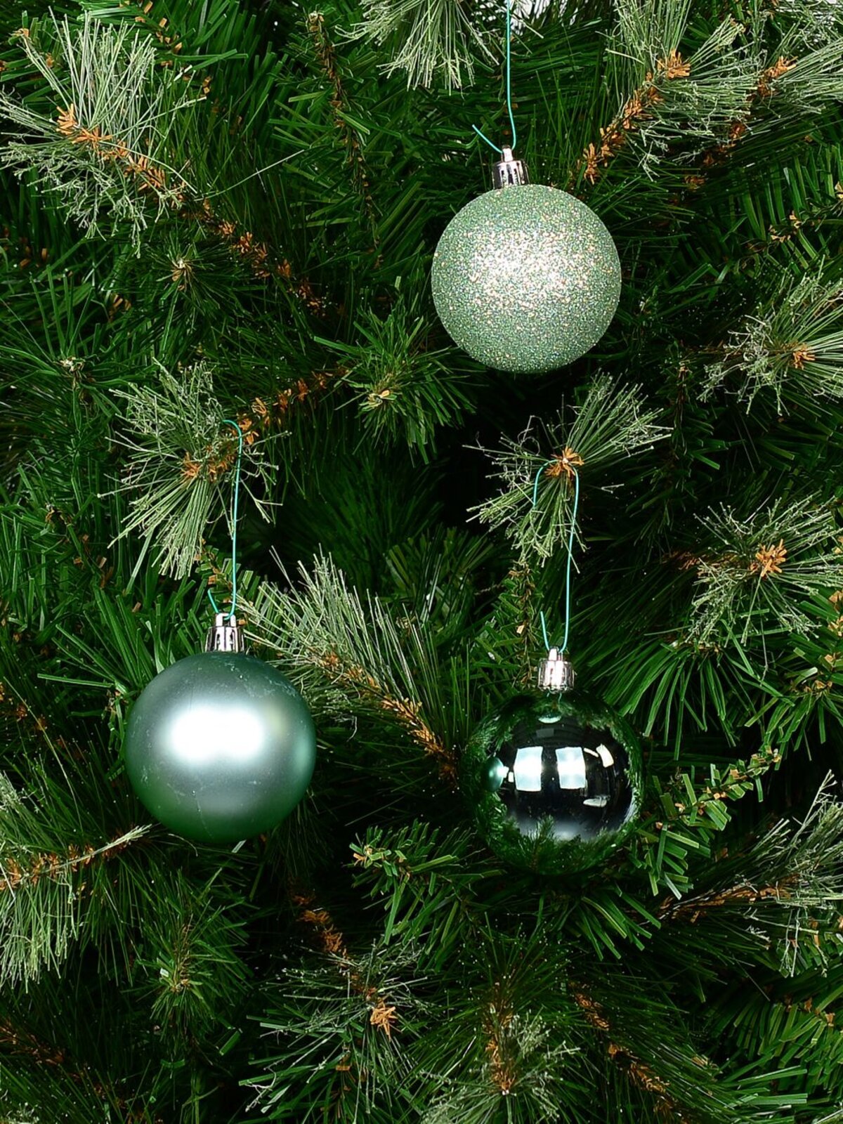 Mint Green Matte, Glitter & Shiny Baubles - 12 x 60mm — image 5