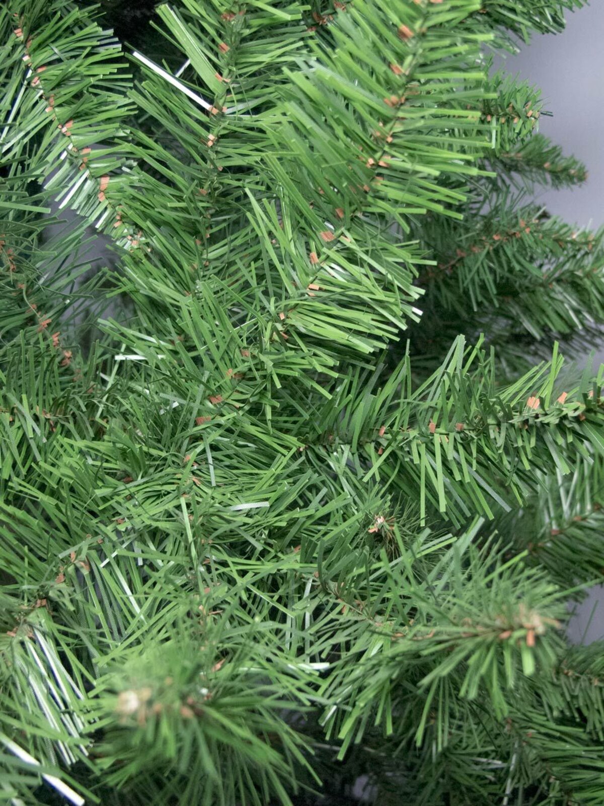 Norway Pine Christmas Tree - 2.3m — image 3