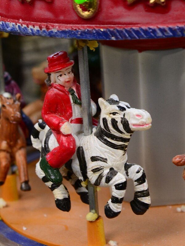 Grand Winter Fun Park Christmas Village Scene With Christmas Fair Rides - 47cm — image 10