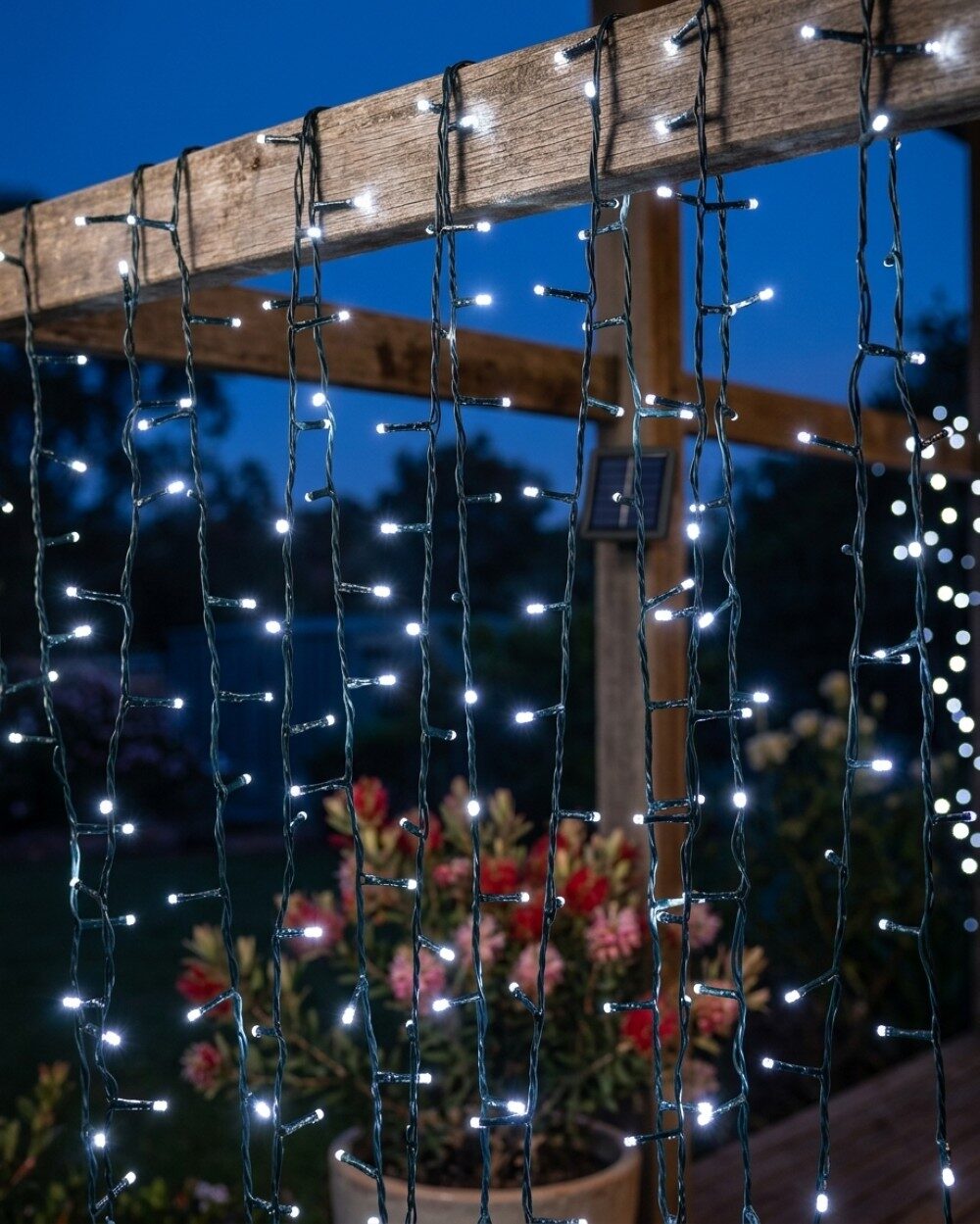 1000 Cool White LED Solar String Fairy Lights 8 Function | 100m — image 4