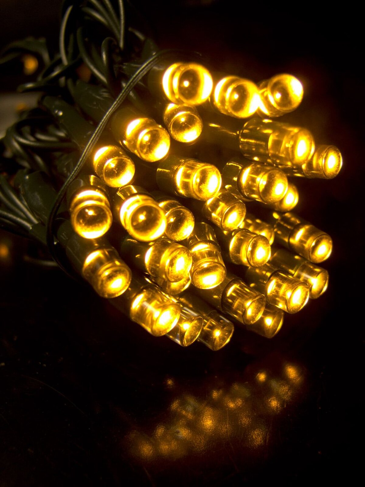 180 Warm White LED String Light - 9m